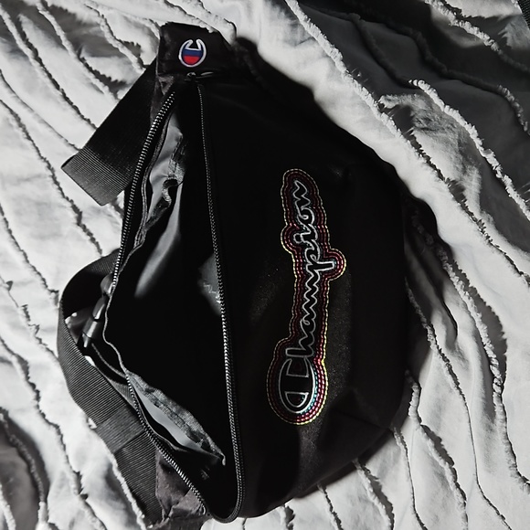 Champion Fanny Pack - Picture 5 of 5